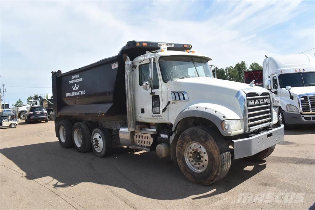Mack GRANITE GU713 Billenő teherautók