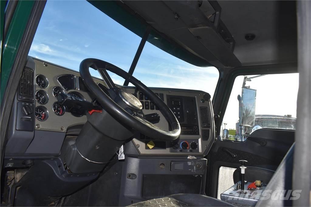 Mack GRANITE GU713 Billenő teherautók