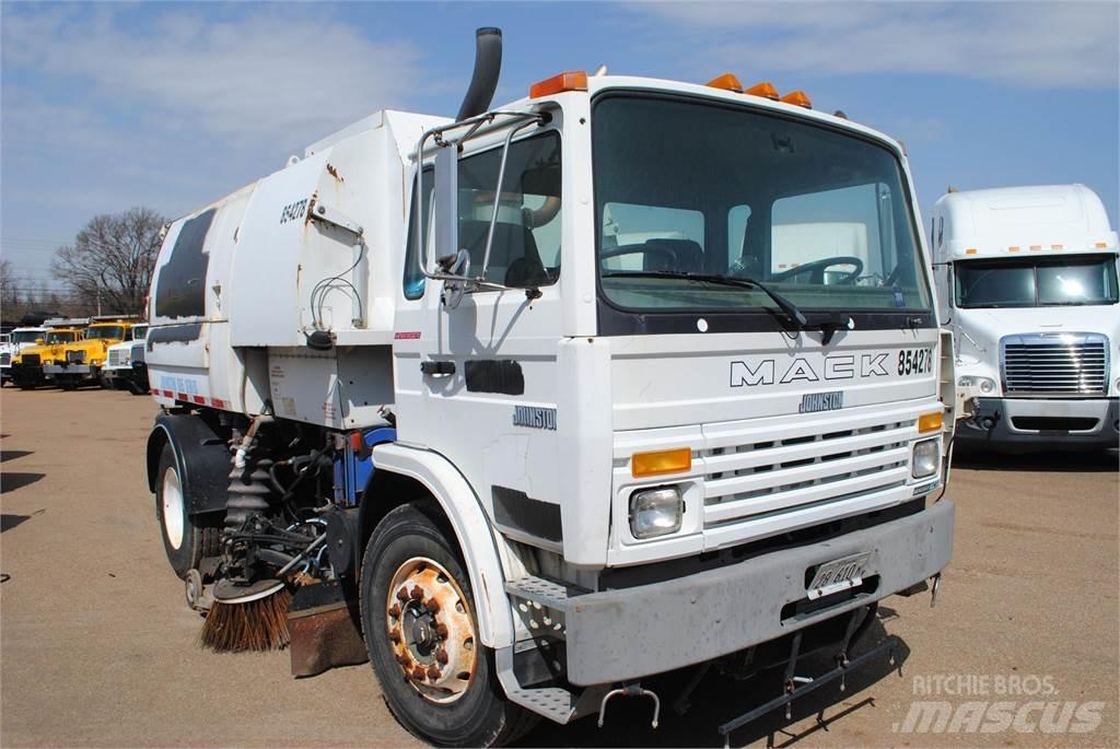 Mack MIDLINER MS250 Utcaseprő teherautók