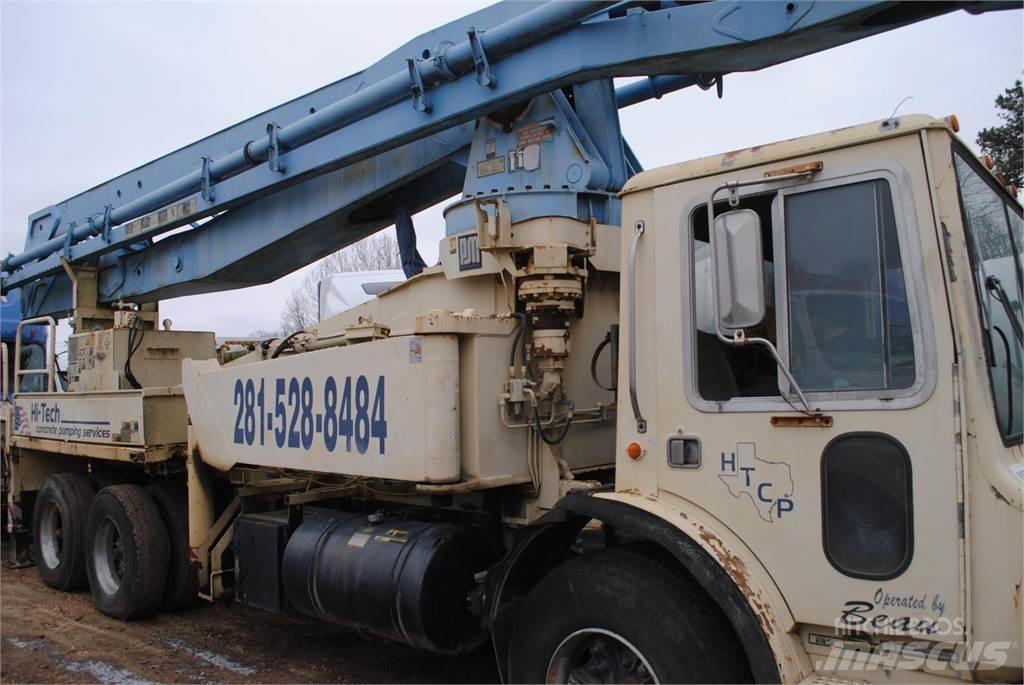 Mack MR686S Betonkeverők/Betonpumpák