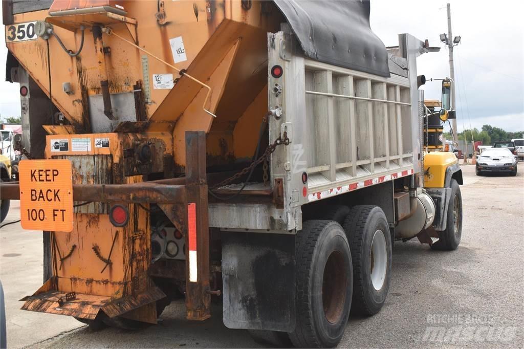 Mack RD688S Billenő teherautók