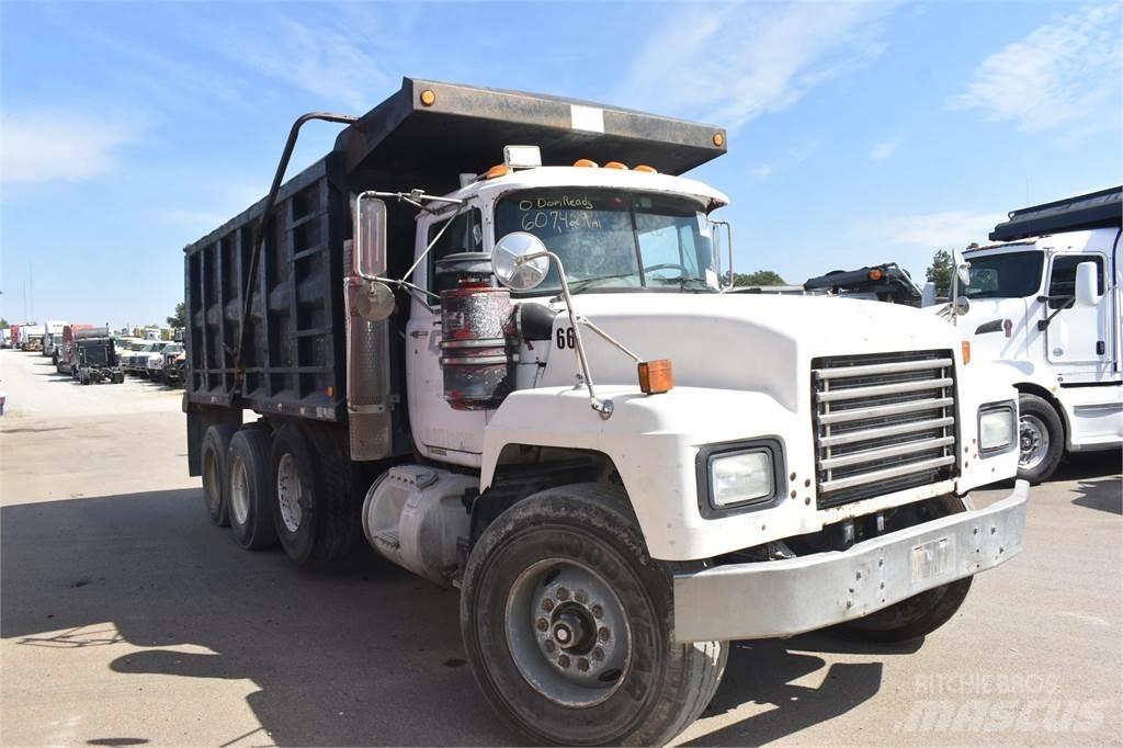 Mack RD688S Billenő teherautók