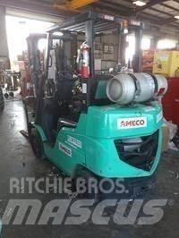 Mitsubishi FGC25 Targoncák-Egyéb