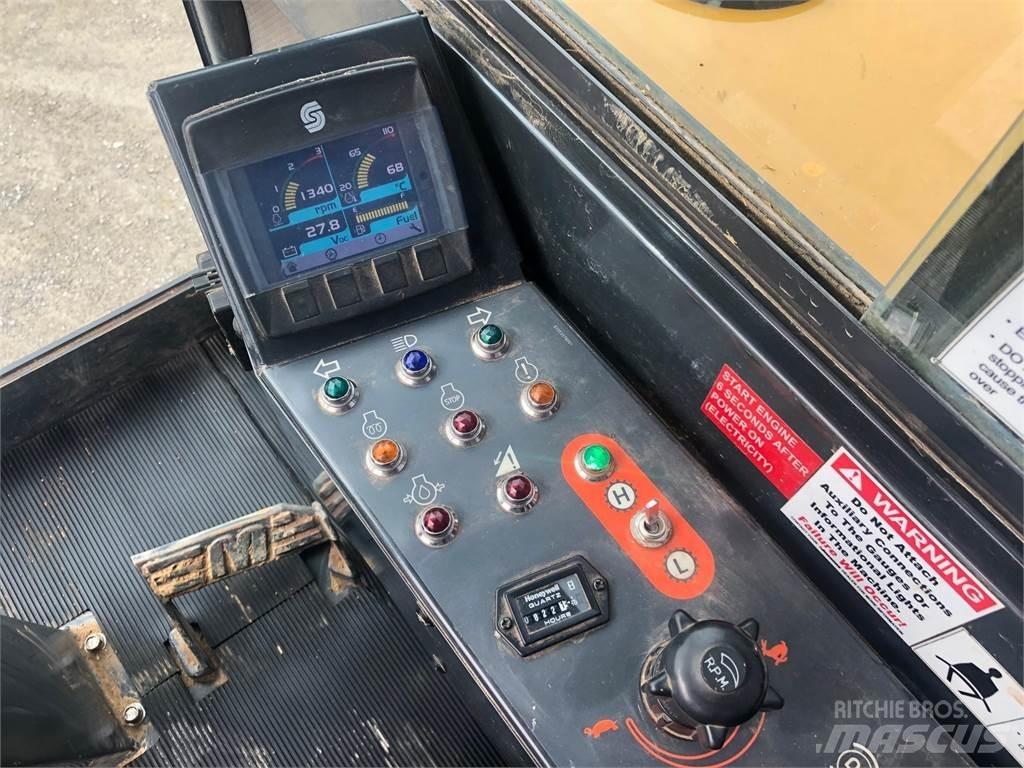 Morooka MST1500VD Lánctalpas dömperek