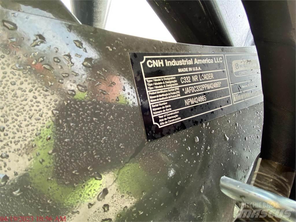 New Holland C332 Kompaktrakodók