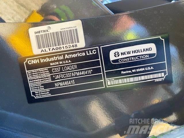 New Holland C337 Kompaktrakodók