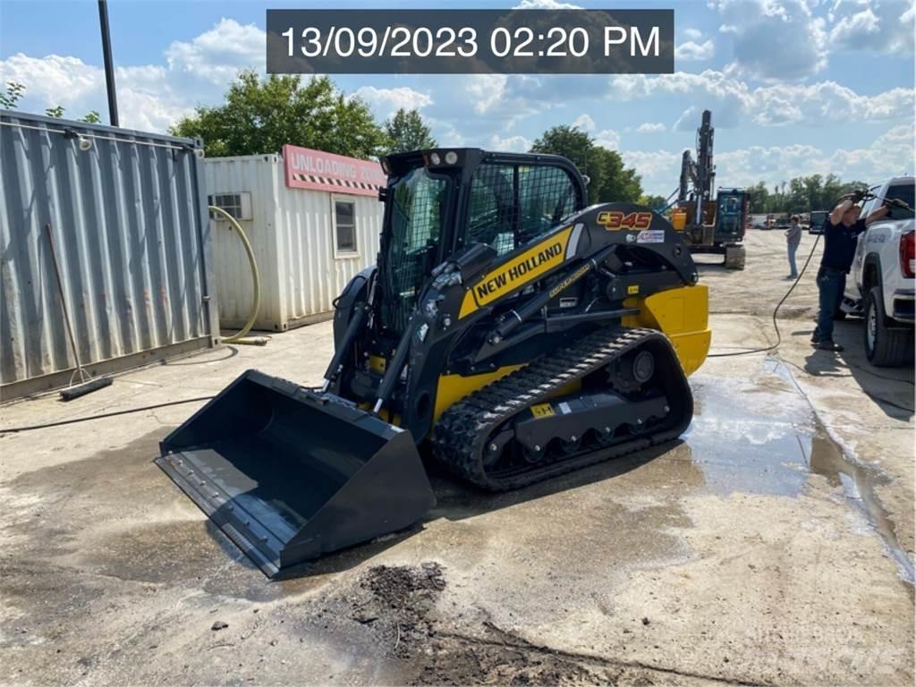 New Holland C345 Kompaktrakodók