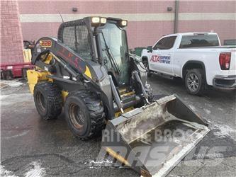 New Holland L228 Kompaktrakodók