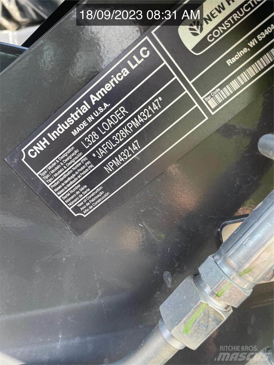 New Holland L328 Kompaktrakodók