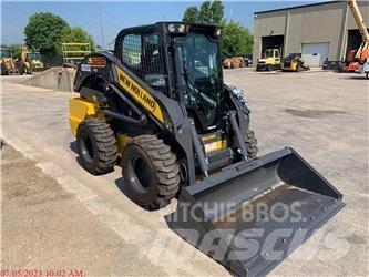 New Holland L328 Kompaktrakodók