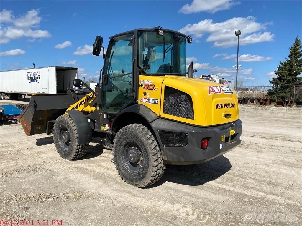 New Holland W80C Gumikerekes homlokrakodók