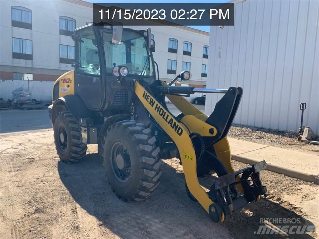 New Holland W80C Gumikerekes homlokrakodók