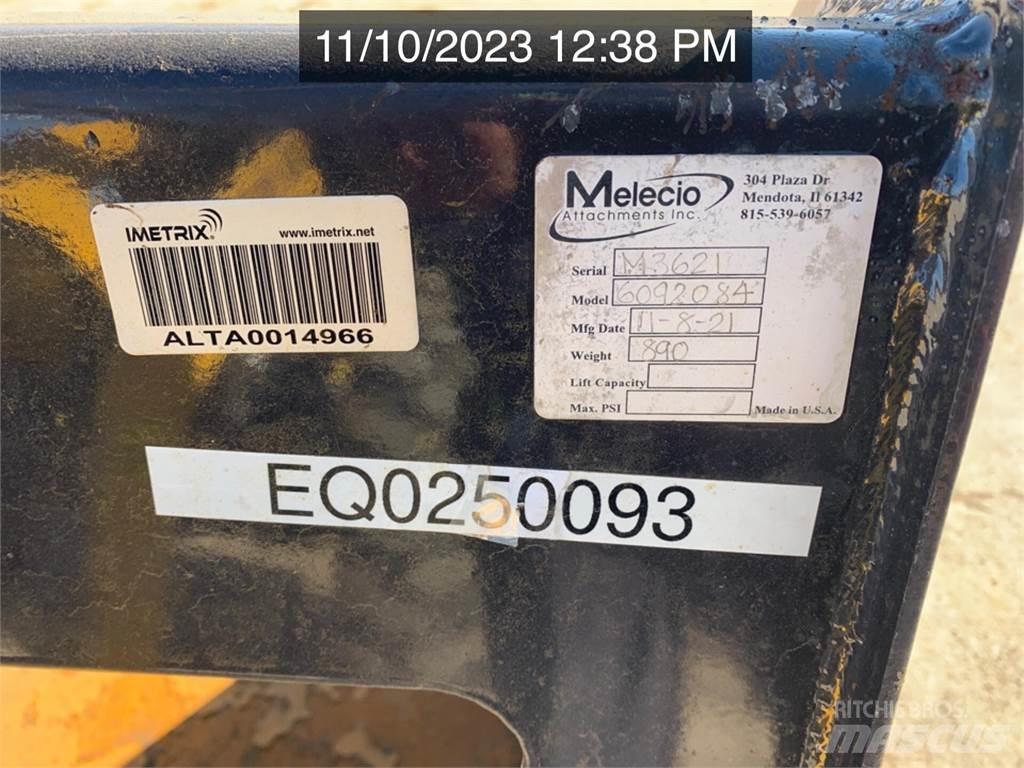 New Holland W80C Gumikerekes homlokrakodók