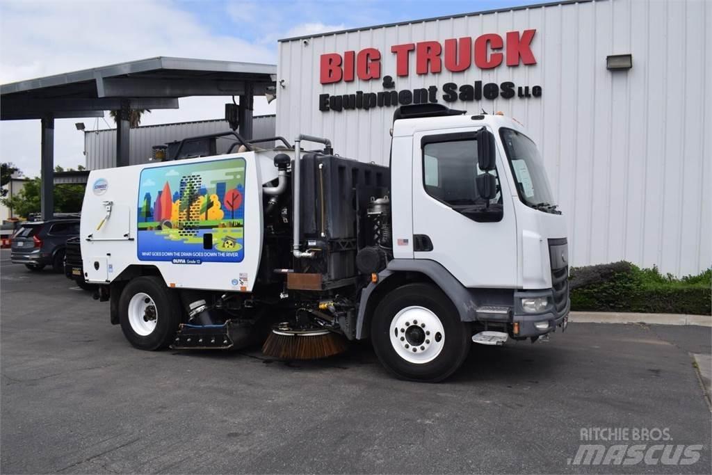 Peterbilt 220 Utcaseprő teherautók