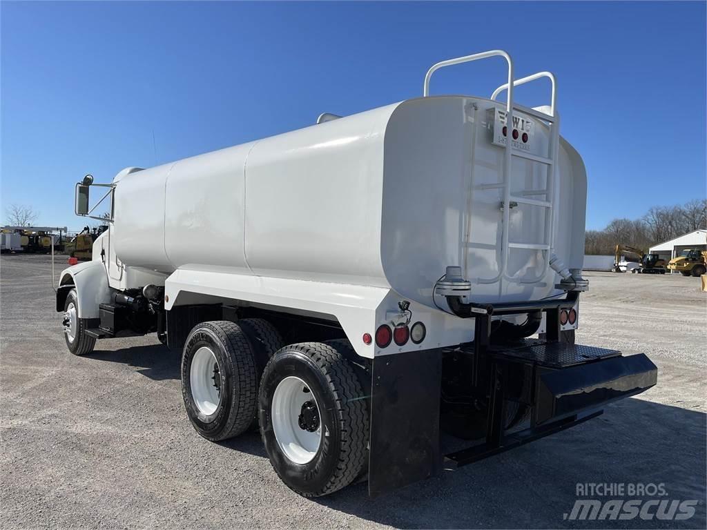 Peterbilt 330 Vízszállító teherautók