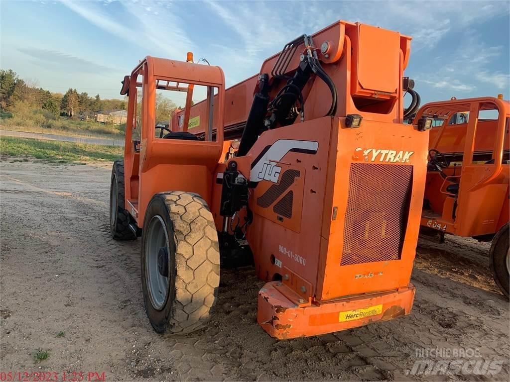 SkyTrak 6042 Teleszkópos rakodók