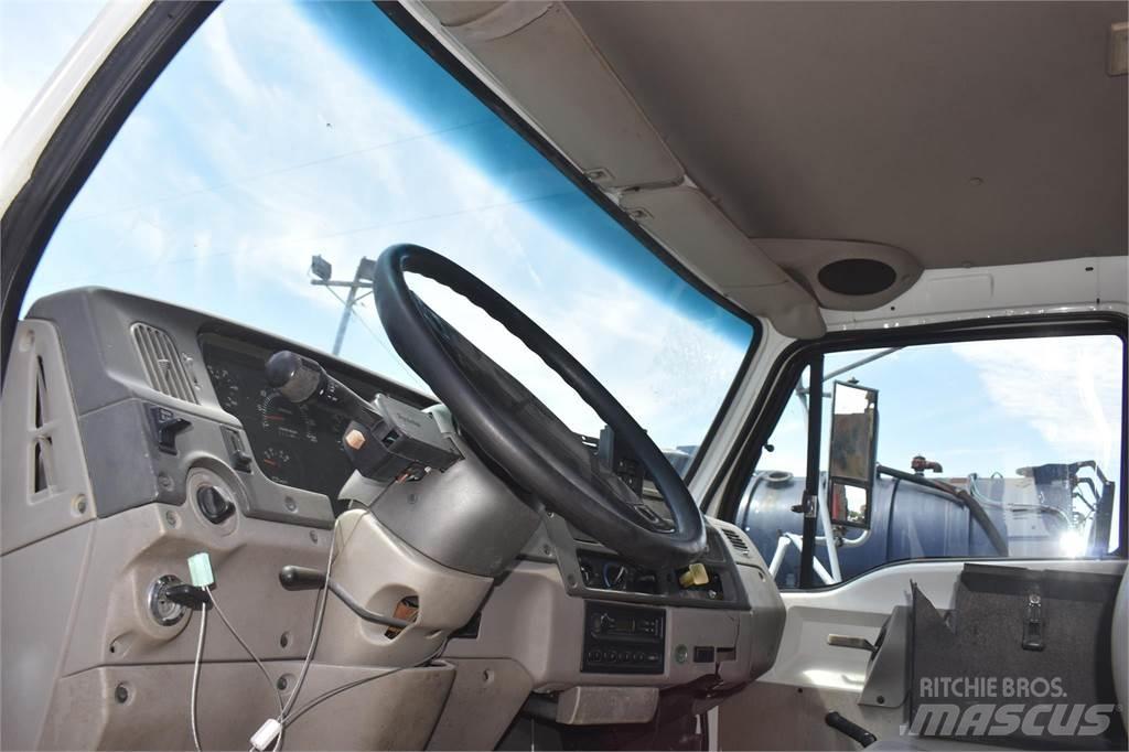 Sterling L7500 Darus teherautók