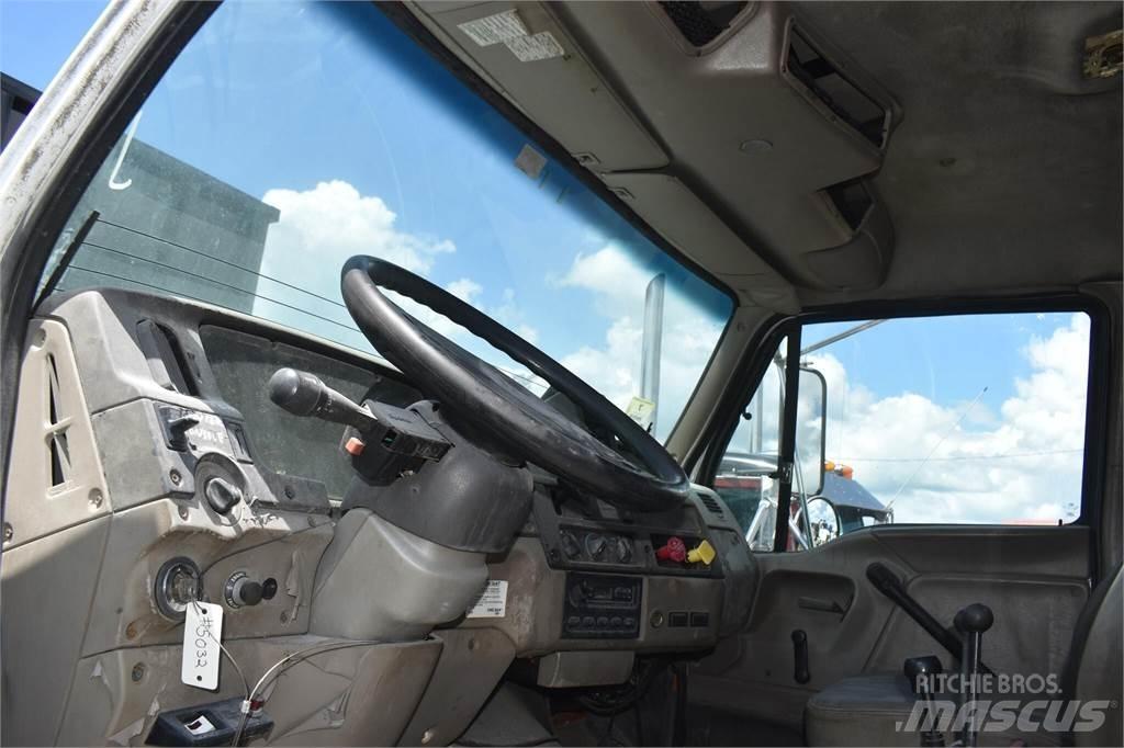Sterling L7500 Billenő teherautók