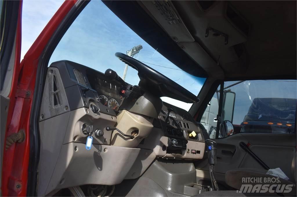 Sterling L9500 Billenő teherautók