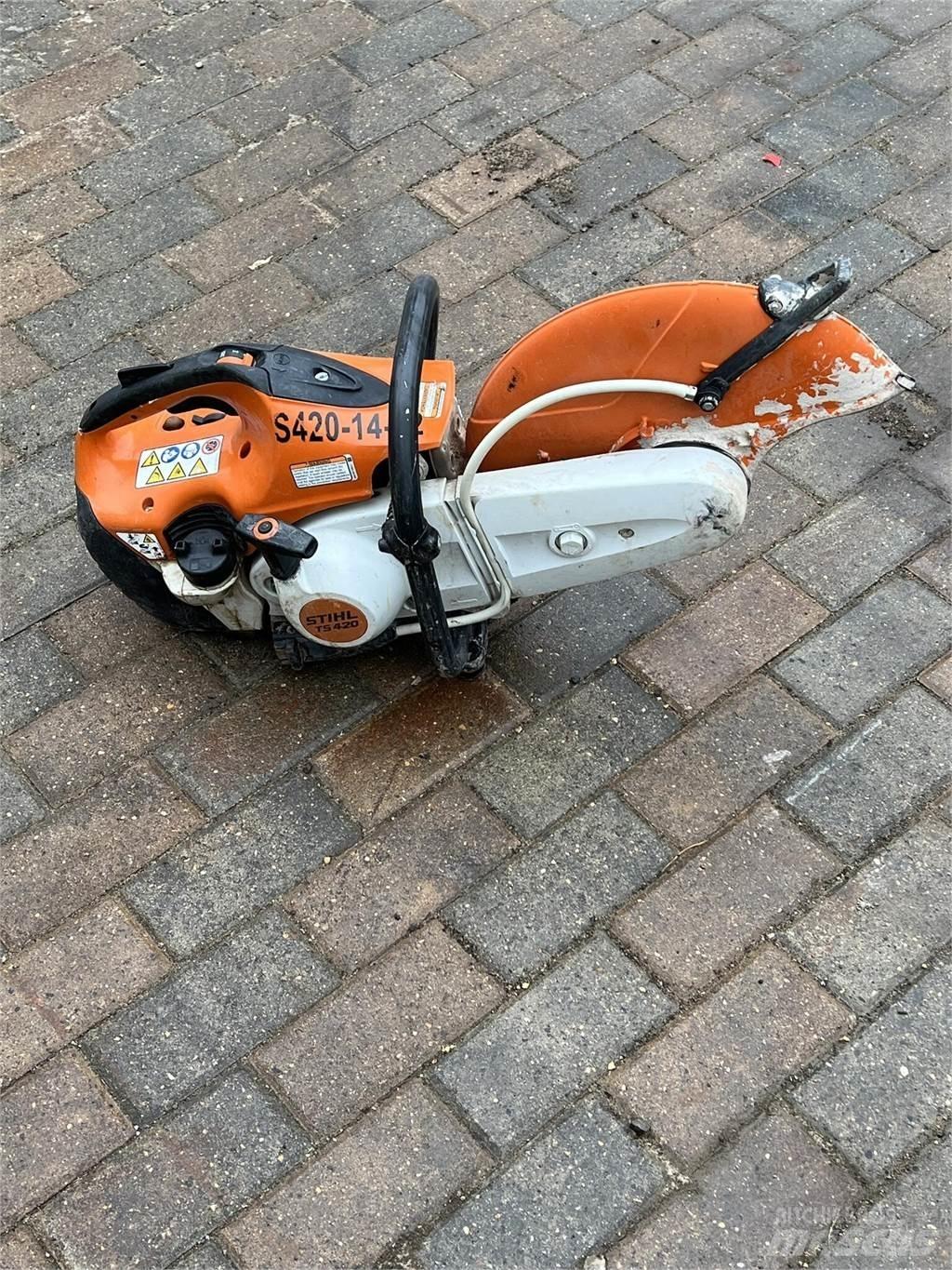 Stihl TS420 Kő és Betonvágó eszközök