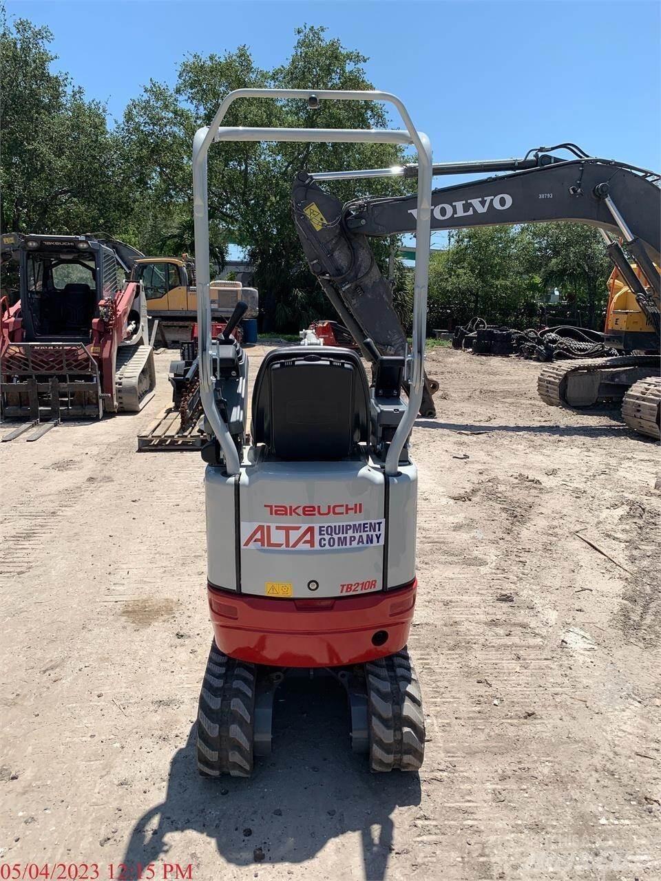 Takeuchi TB210R Mini kotrók < 7t
