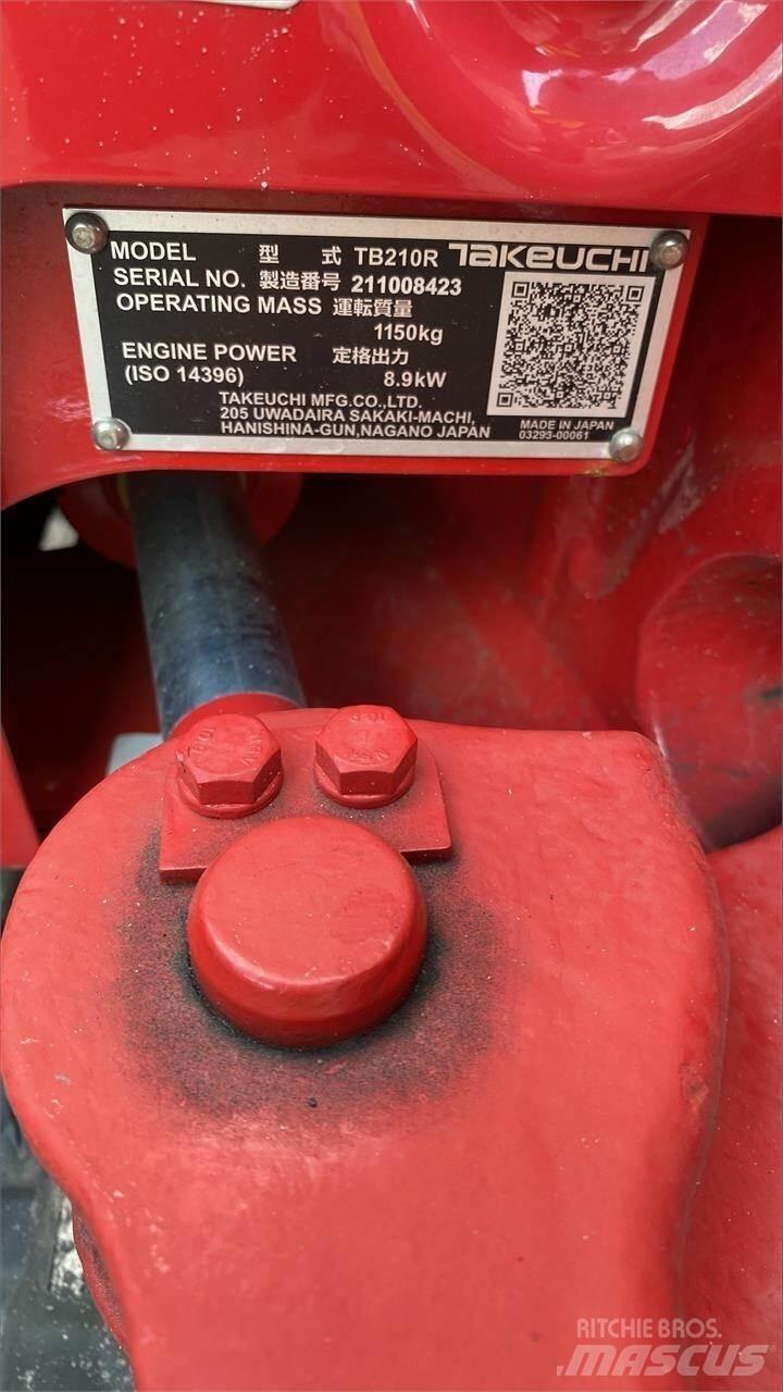 Takeuchi TB210R Mini kotrók < 7t