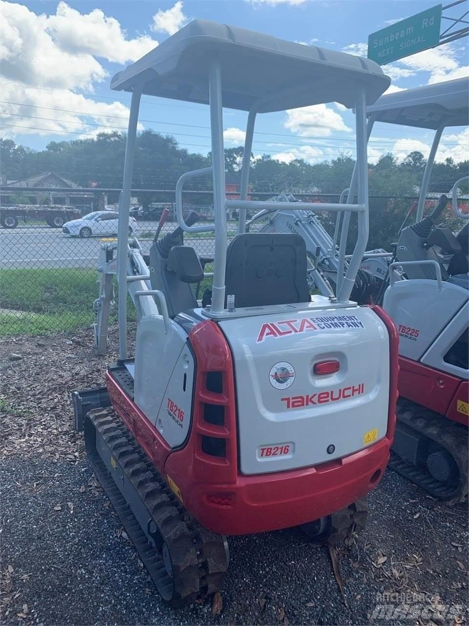 Takeuchi TB216 Mini kotrók < 7t