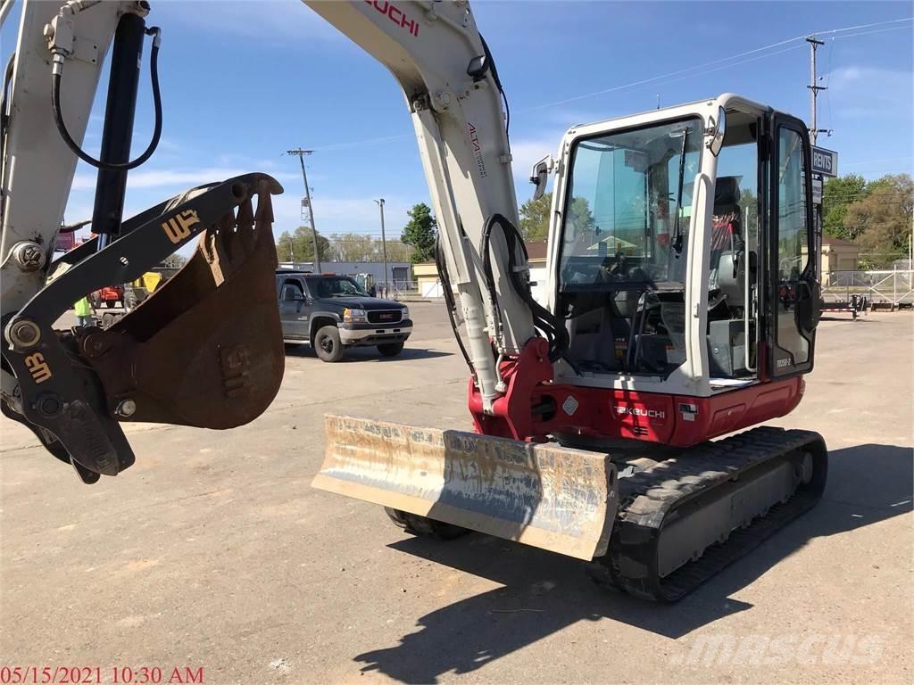 Takeuchi TB250-2 Mini kotrók < 7t