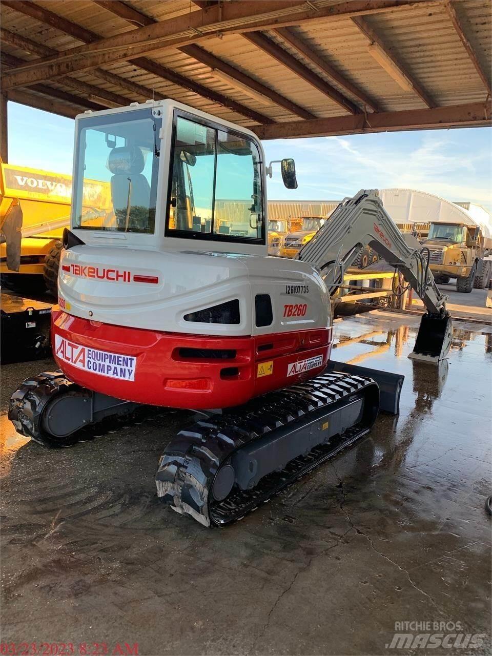 Takeuchi TB260 Lánctalpas kotrók