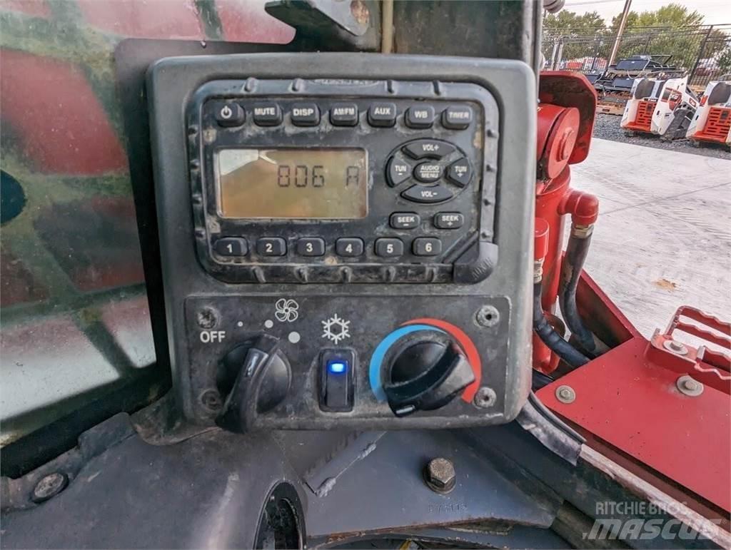 Takeuchi TL12V2 Kompaktrakodók