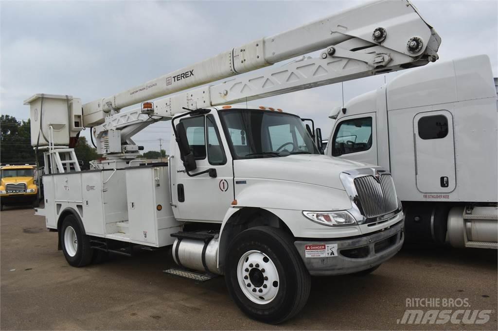 Terex HRX55 Teherautóra szerelt emelők és állványok