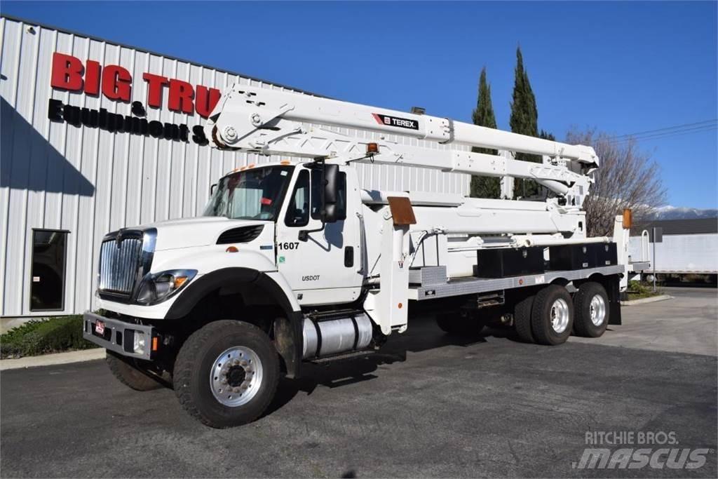Terex TCX65/100 Teherautóra szerelt emelők és állványok