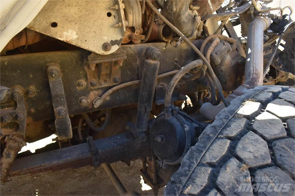 Terex TM100 Teherautóra szerelt emelők és állványok
