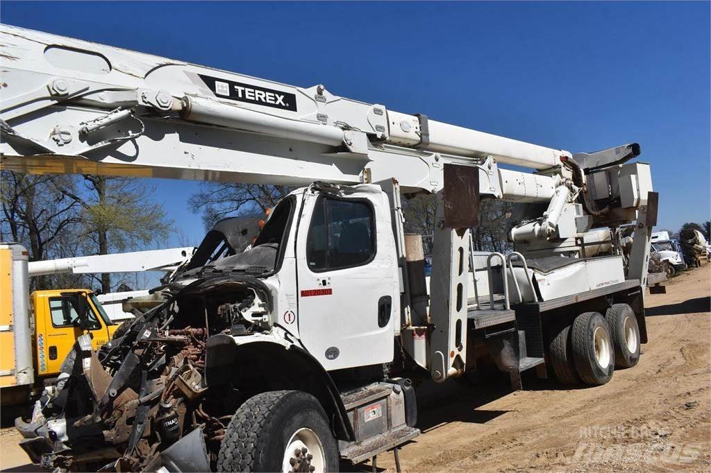 Terex TM100 Teherautóra szerelt emelők és állványok
