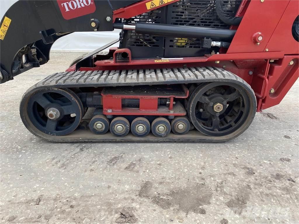 Toro DINGO TX427W Kompaktrakodók