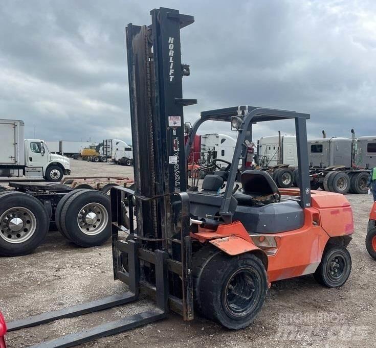 Toyota 7FDU45 Targoncák-Egyéb