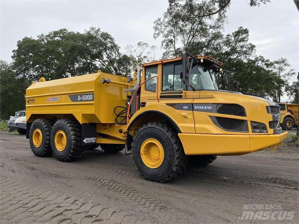 Volvo A25G Vízszállító teherautók