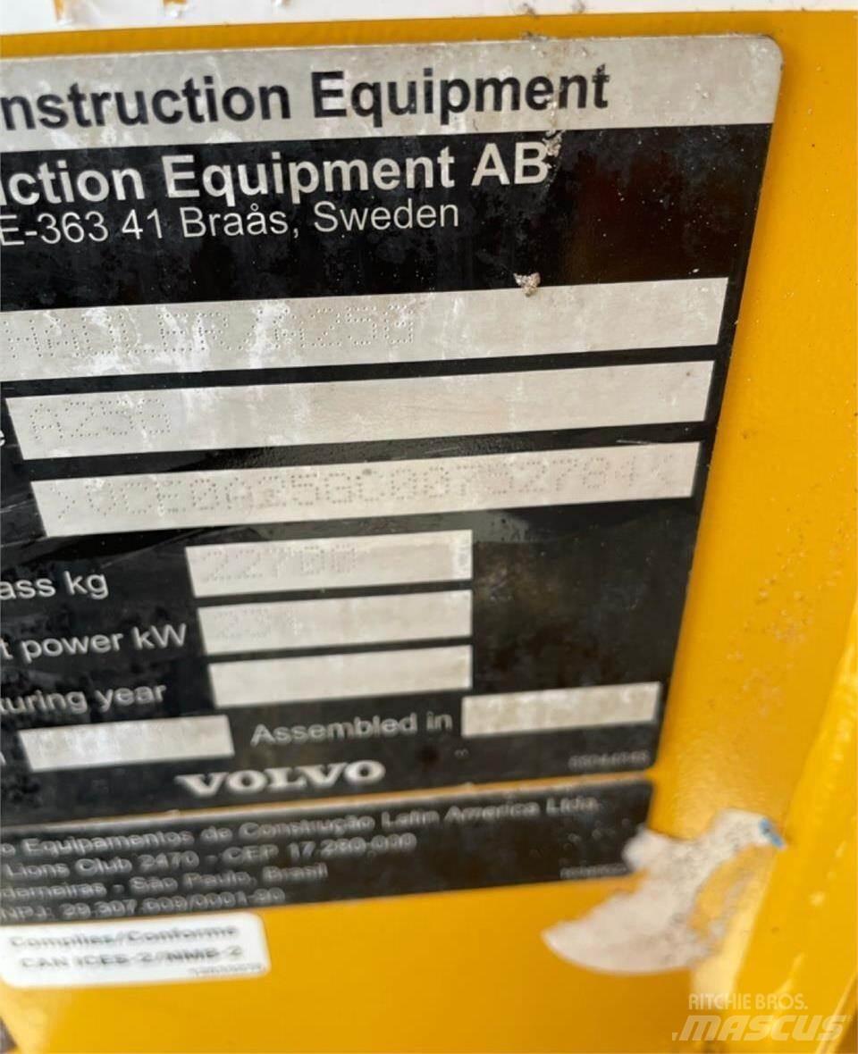 Volvo A25G Csuklósdömperek