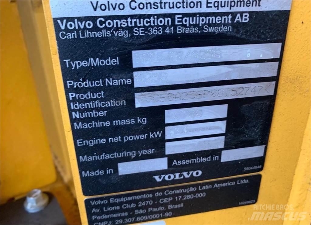 Volvo A25G Csuklósdömperek