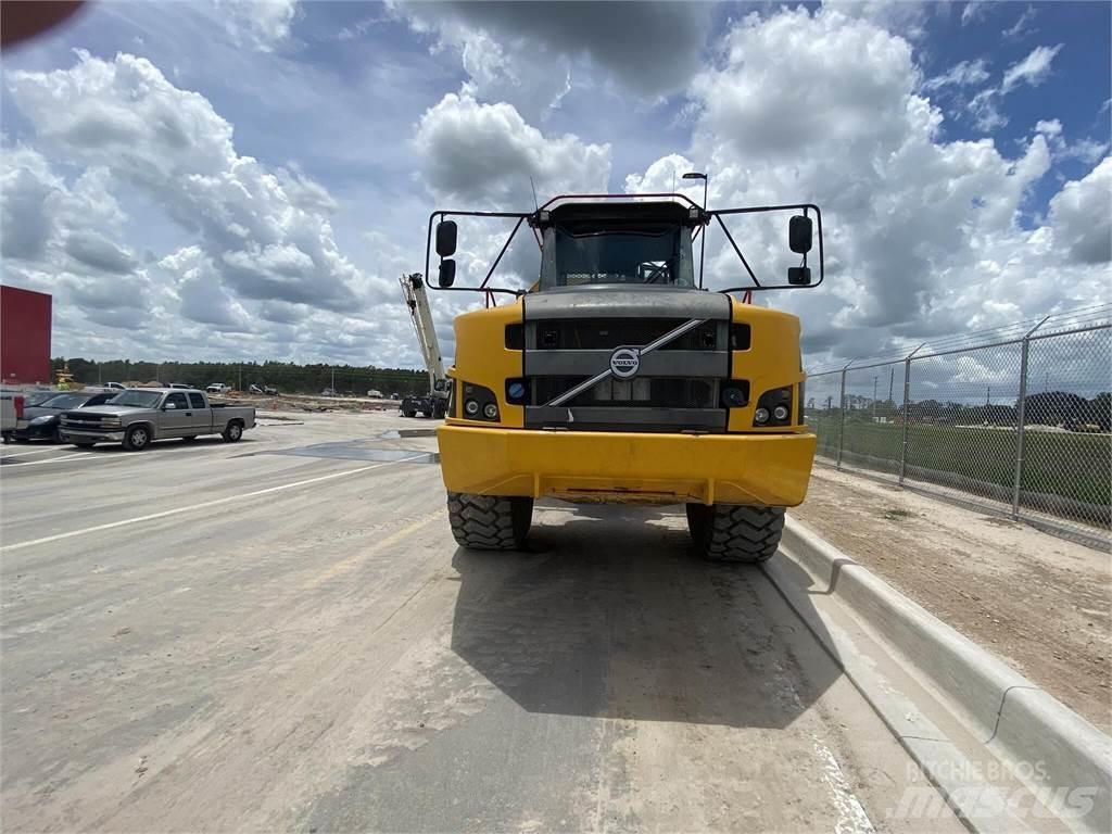 Volvo A40G Vízszállító teherautók