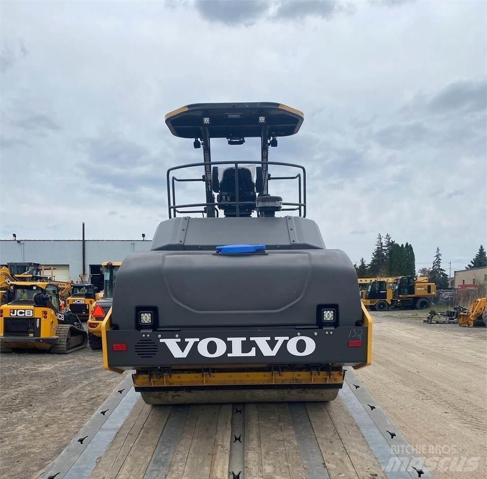 Volvo DD110C Ikerdobos hengerek