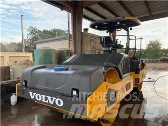 Volvo DD128C Ikerdobos hengerek