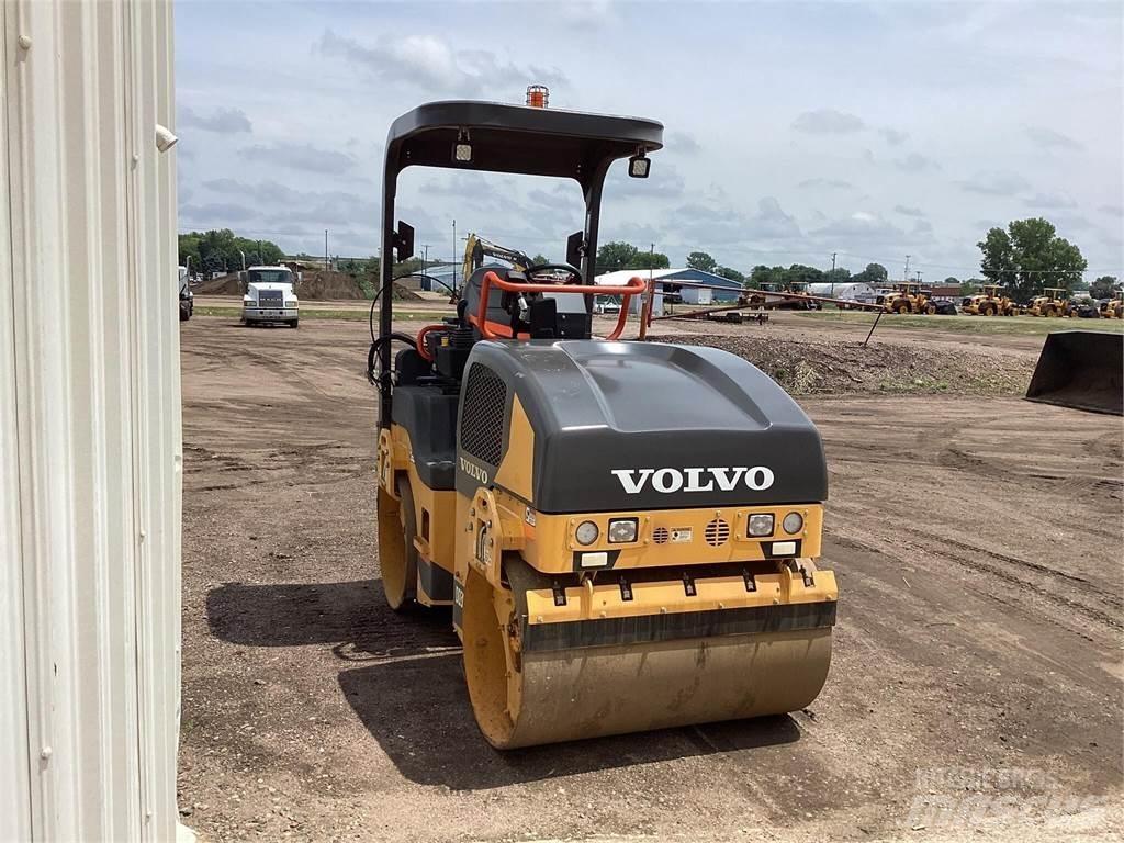 Volvo DD30B Ikerdobos hengerek