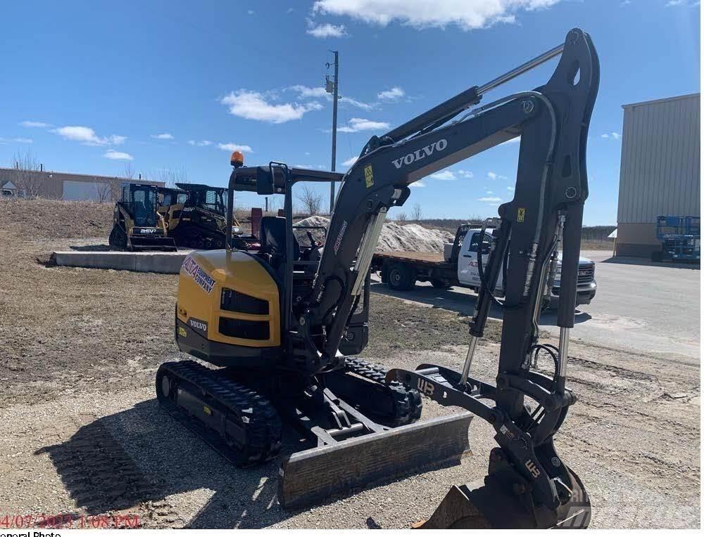 Volvo EC35D Mini kotrók < 7t