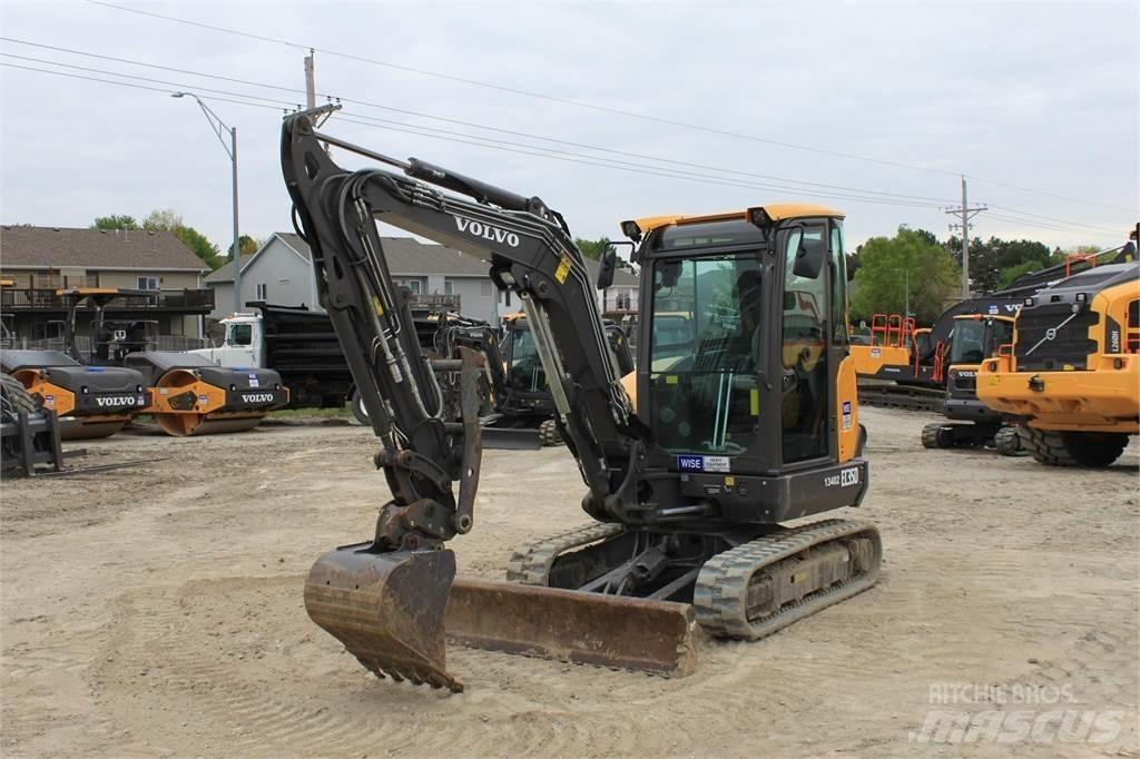 Volvo EC35D Mini kotrók < 7t