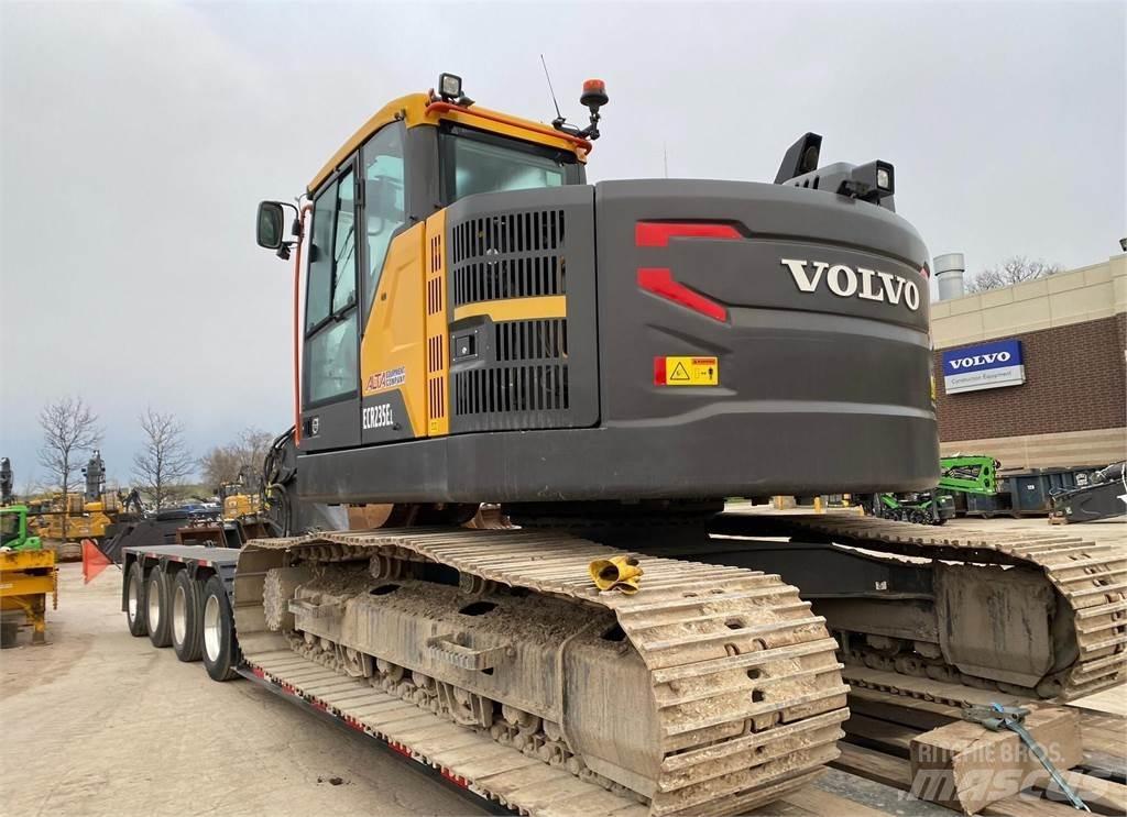 Volvo ECR235EL Lánctalpas kotrók