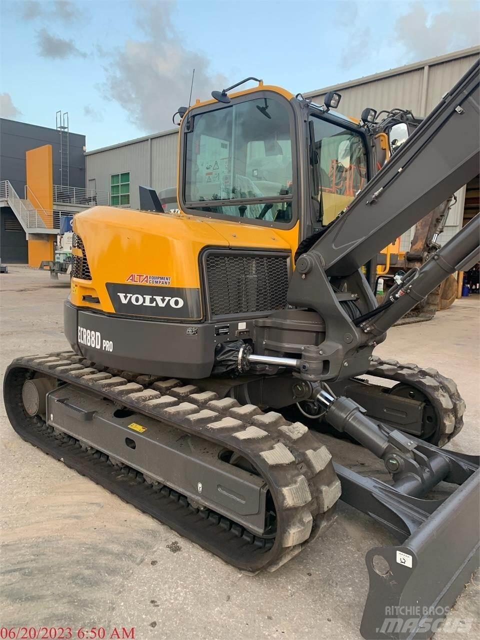 Volvo ECR88D Lánctalpas kotrók