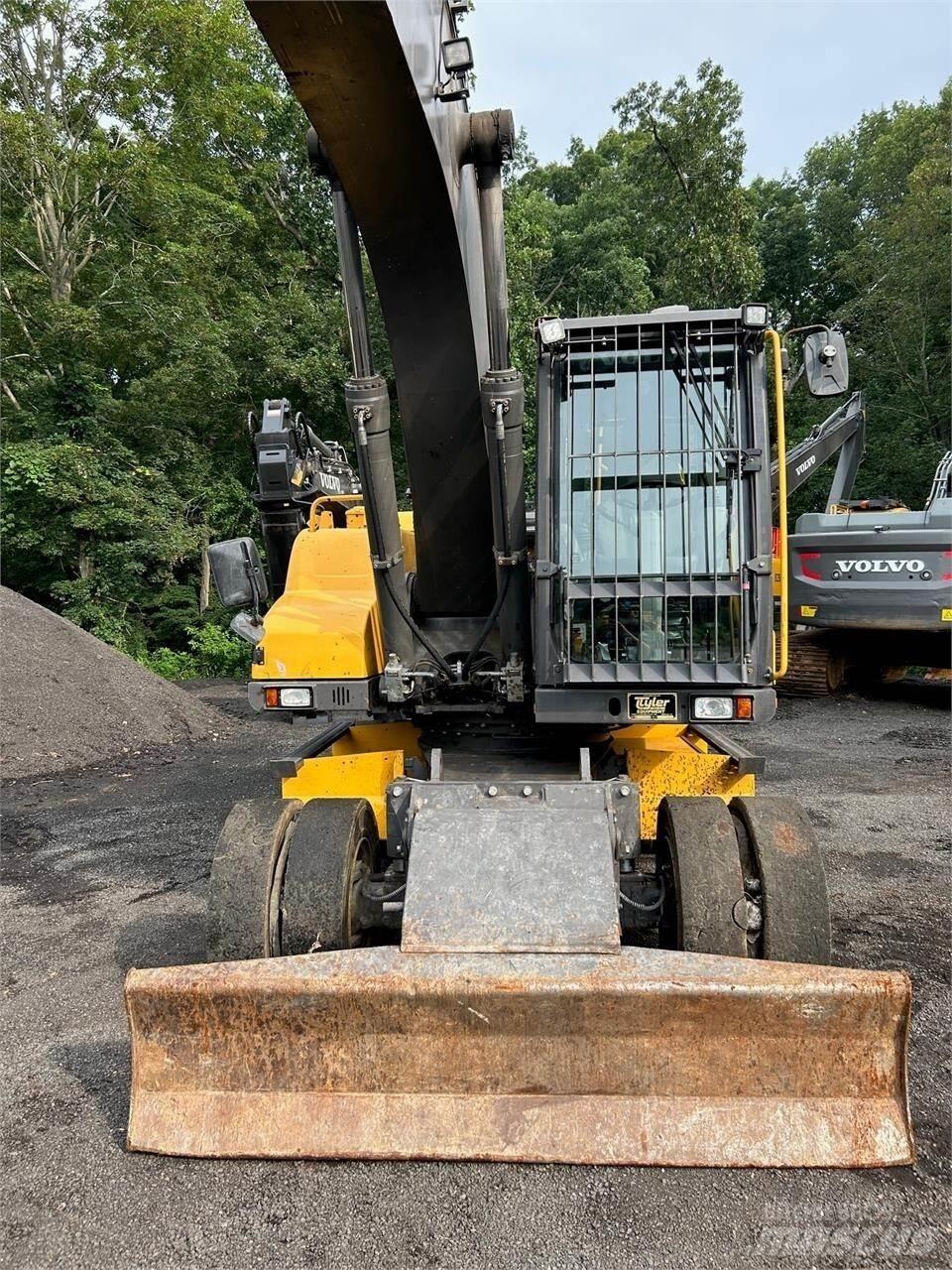 Volvo EW210D Gumikerekes kotrók