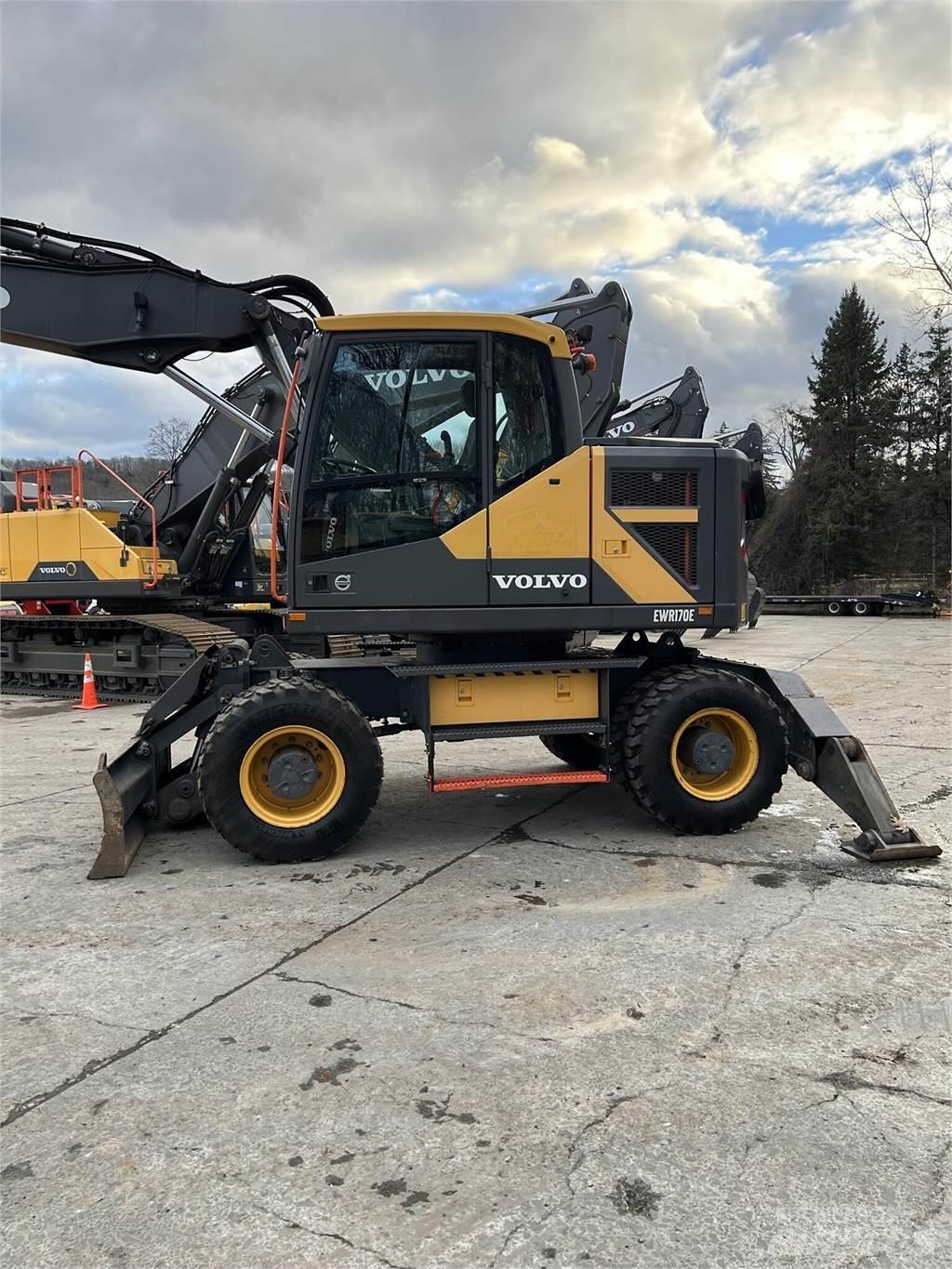 Volvo EWR170E Gumikerekes kotrók