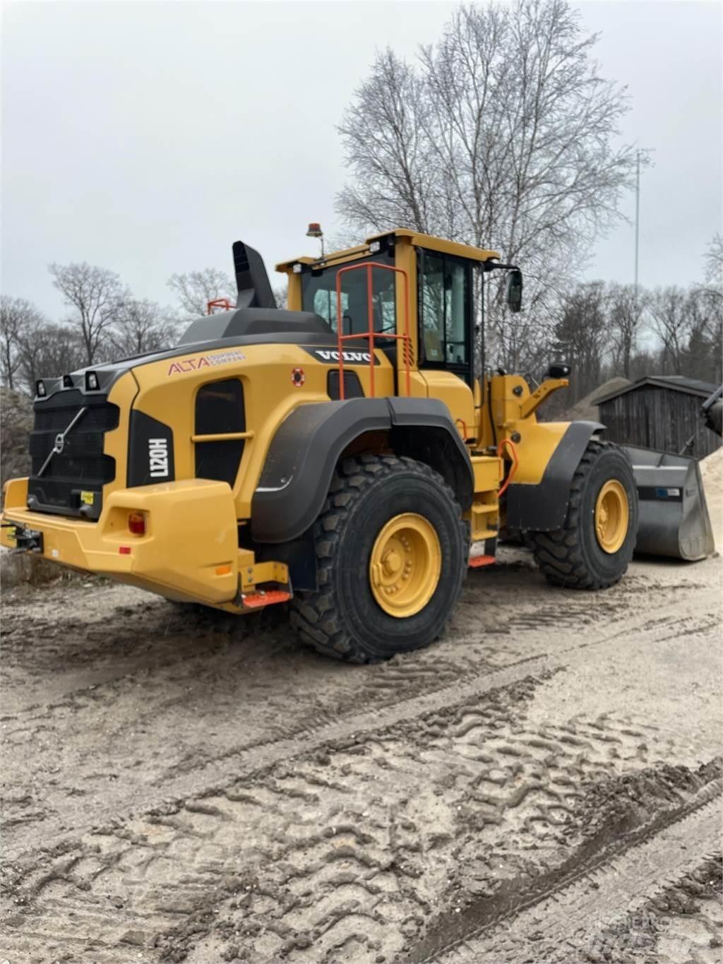 Volvo L120H Gumikerekes homlokrakodók